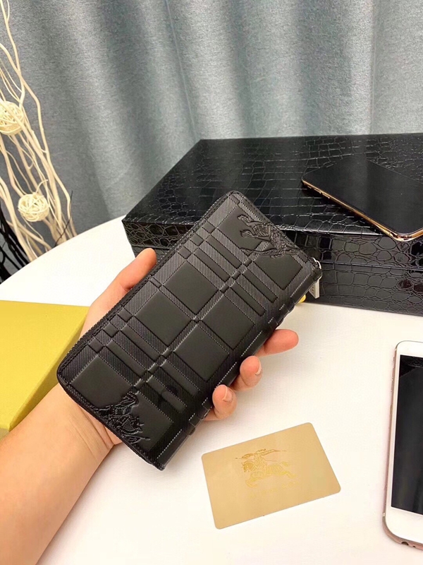 バーバリー財布内部構造